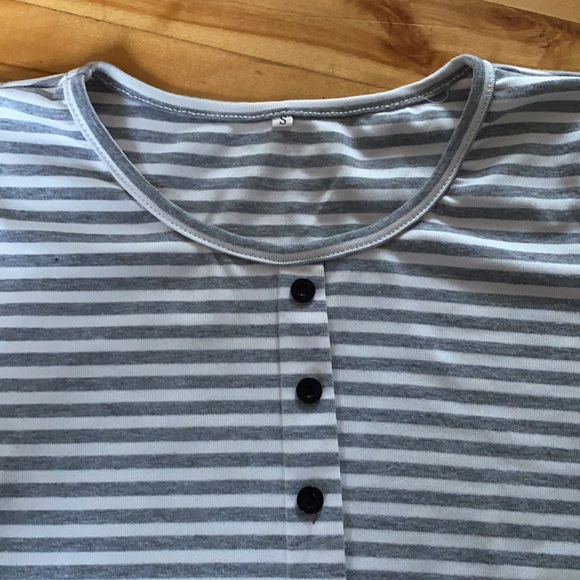 Crop top white and grey - Picture 2 of 2